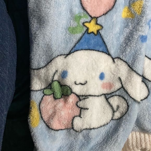 Cinnamoroll Fleece Two Piece Pajama Set - Picture 7 of 9